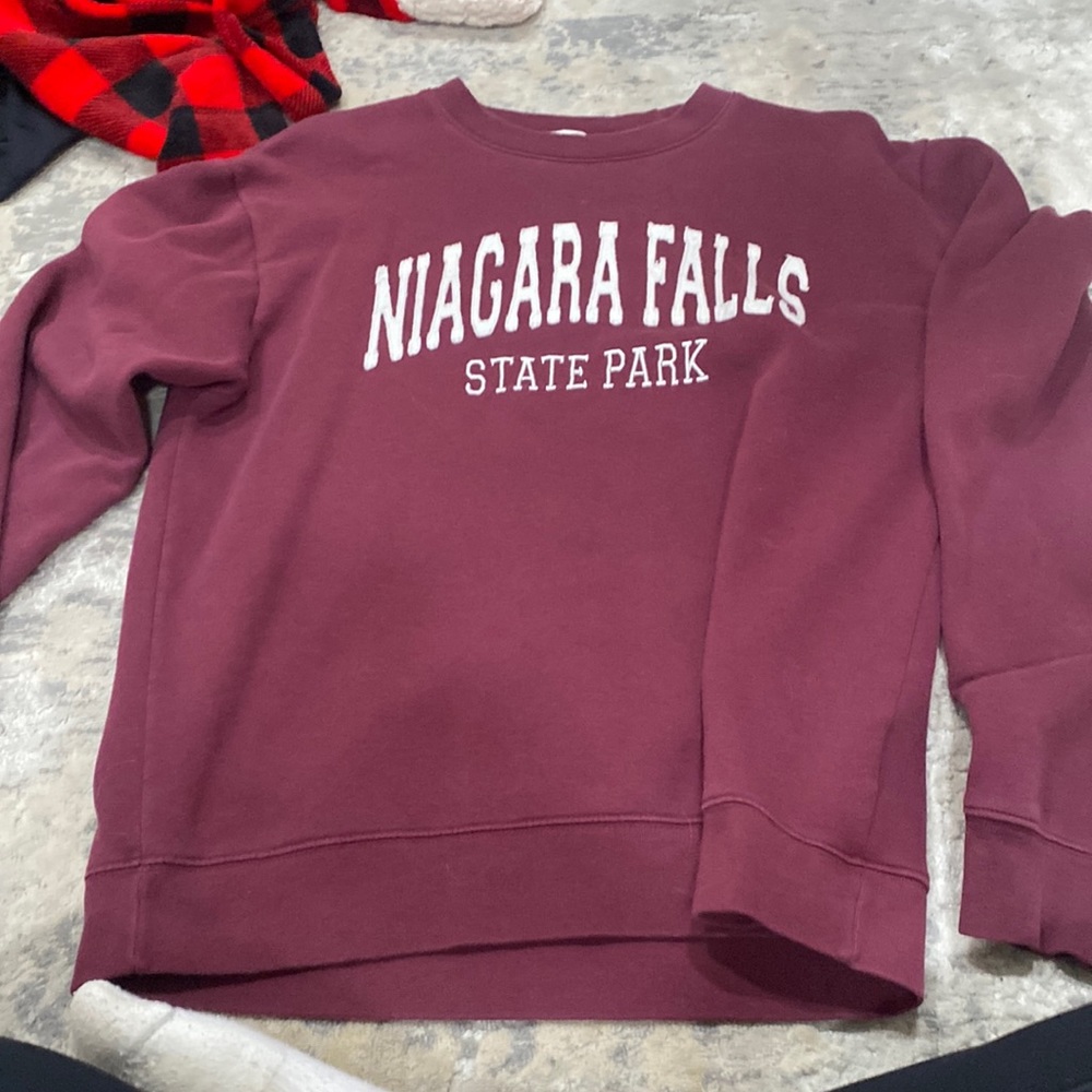 niagara falls sweater
